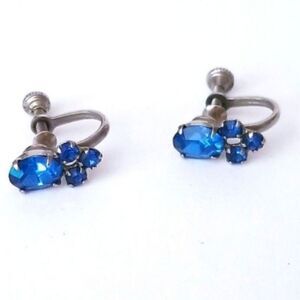 Vintage Silver & Blue sapphire rhinestone cross screwback earrings